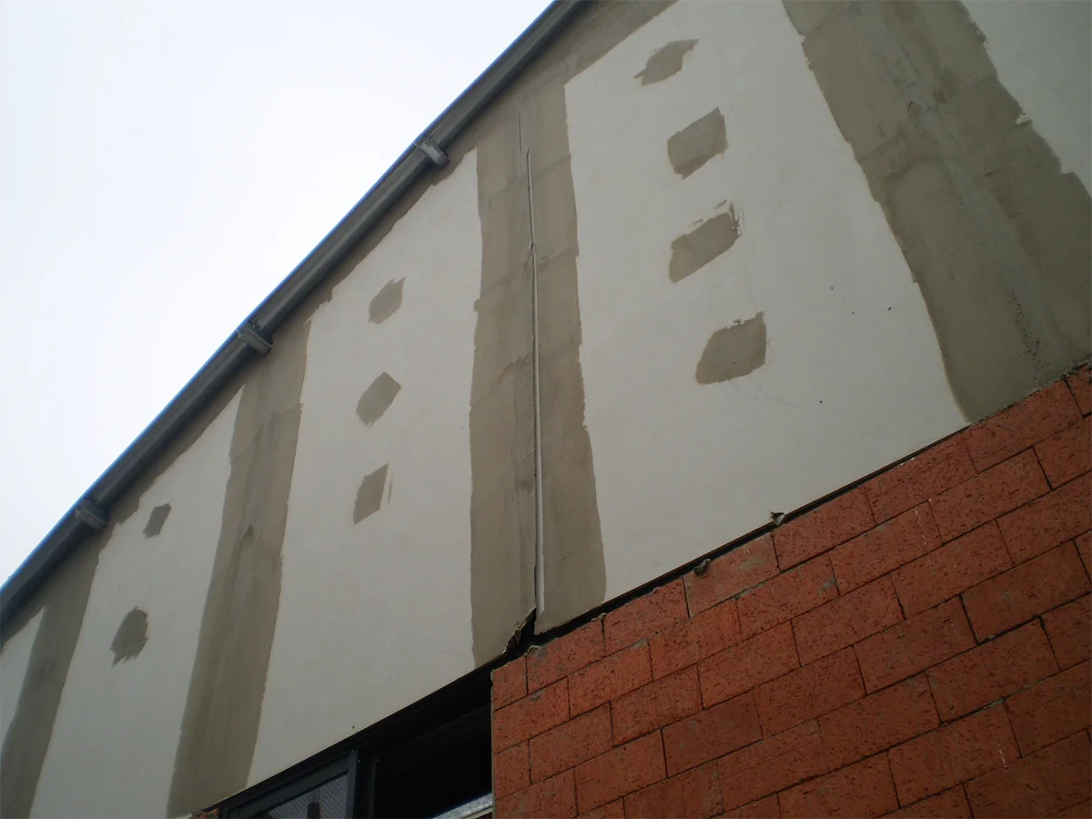 Fachada de drywall para revisión técnica